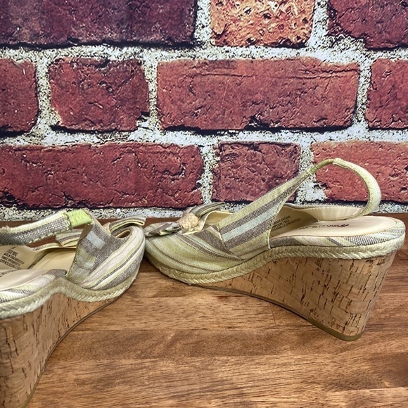 Naturalizer Green Striped Slingback Peep Toe with a Bow Wedge Fabric Sandal 10 - Picture 10 of 14